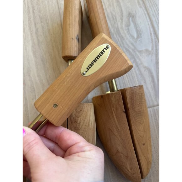 Vintage Jarman Mens Cedar Wood Shoe Trees With Brass Spring Mechanism - Picture 2 of 3